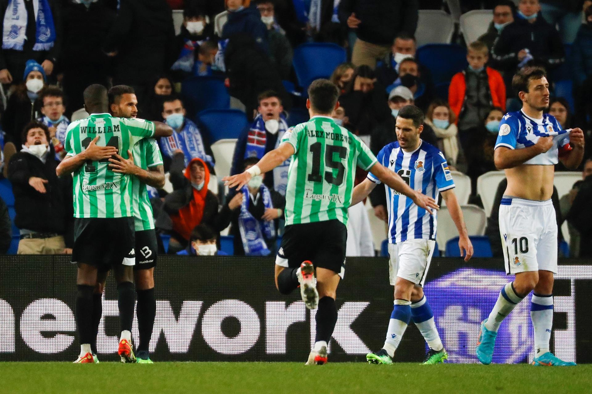 Betis de Manuel Pellegrini goleó a Real Sociedad y avanzó a semifinales de la Copa del Rey