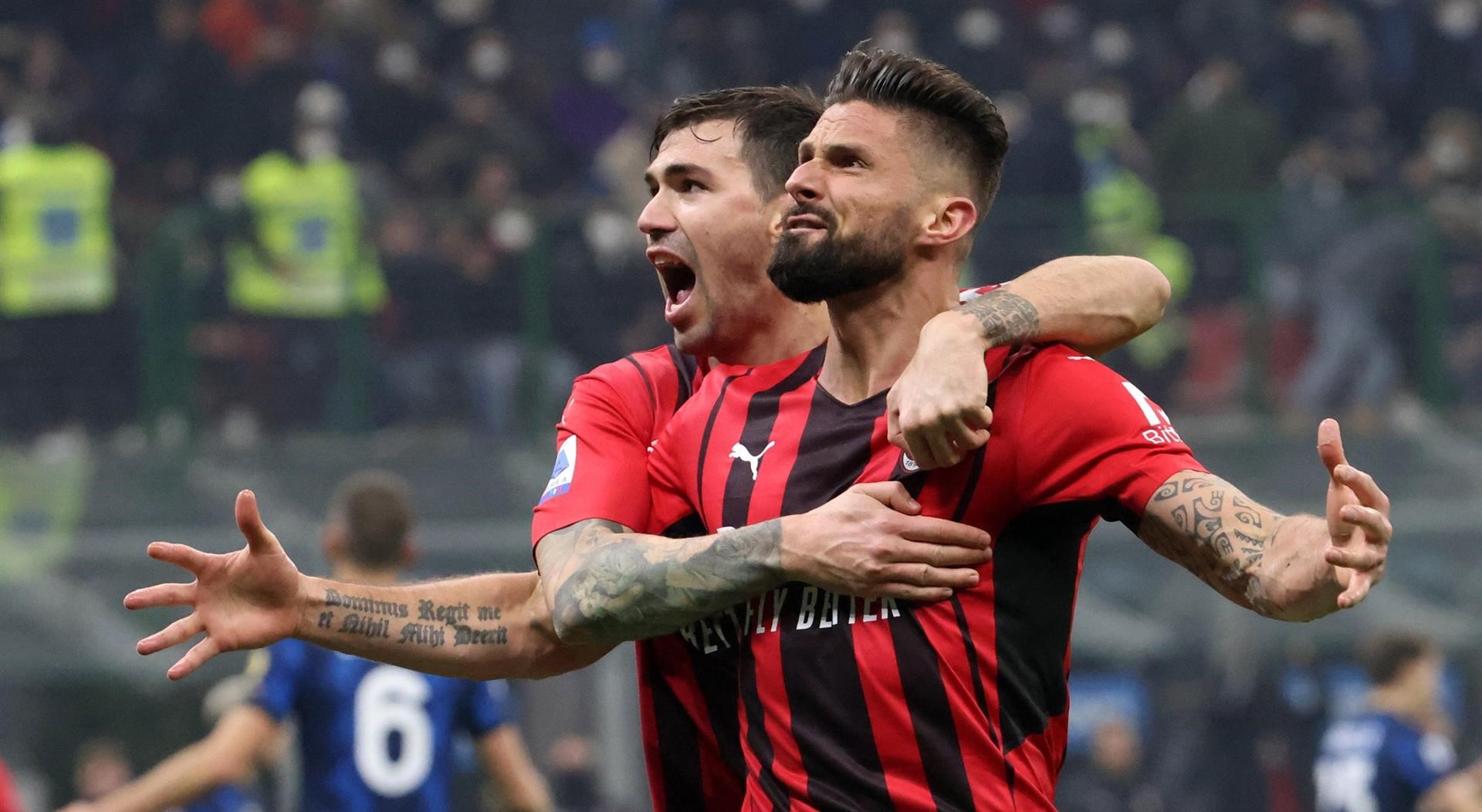 Olivier Giroud deslumbró con doblete y fue héroe de AC Milan en el triunfo ante Inter