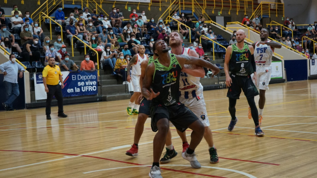 Colegio Los Leones cayó frente a Atlético Puerto Varas y perdió el invicto en la LNB