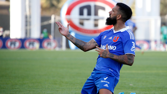 Ronnie Fernández volvió a aventajar a Universidad de Chile con un potente cabezazo