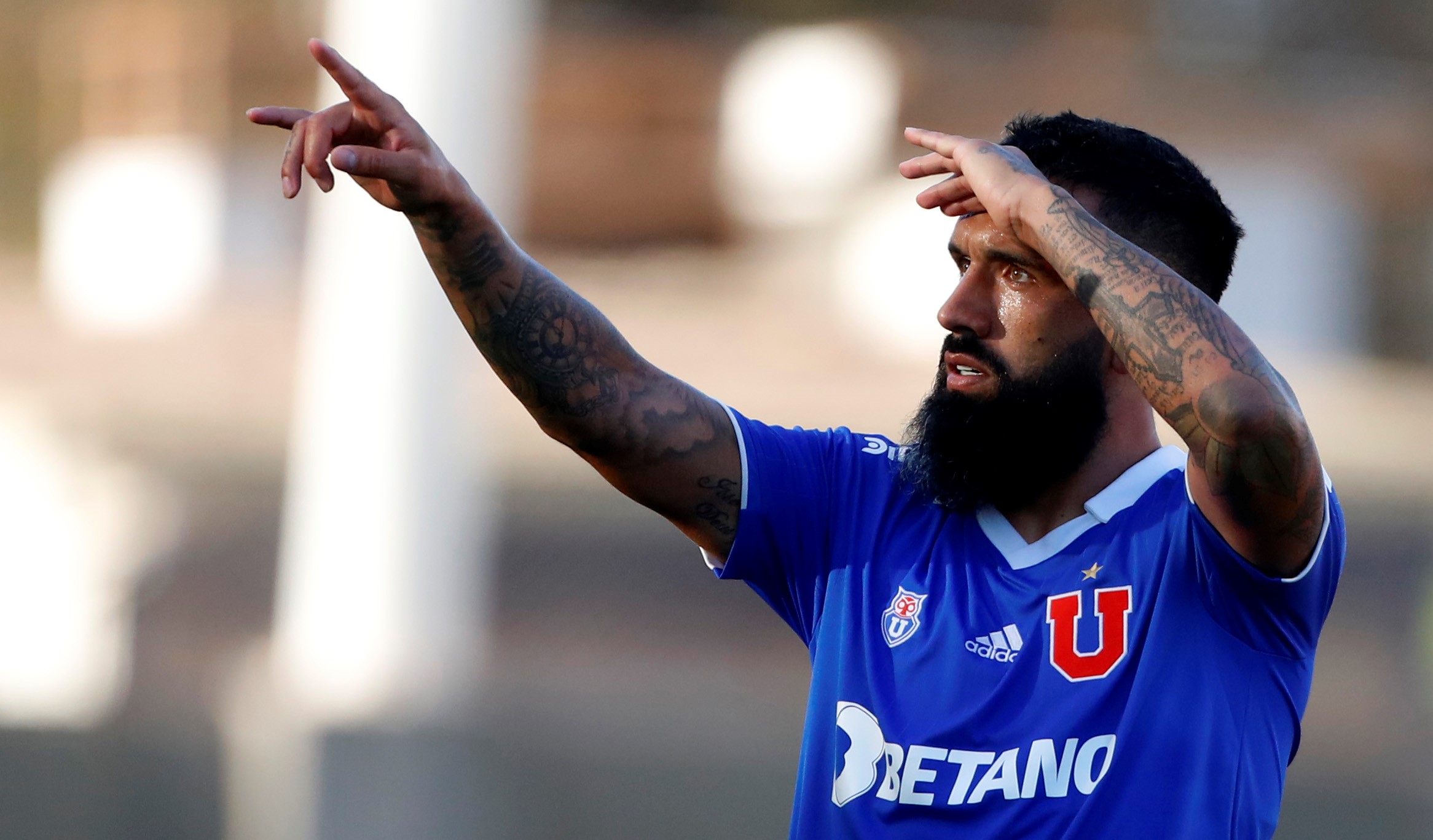 Ronnie Fernández: La U tiene un equipo competitivo y da para pelear arriba