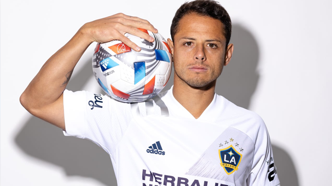 La curiosa foto de “Chicharito” Hernández “al desnudo”