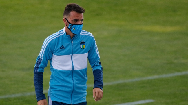 DT de O’Higgins recordó a hinchas fallecidos: Mi proyecto no puede ser concebido sin memoria