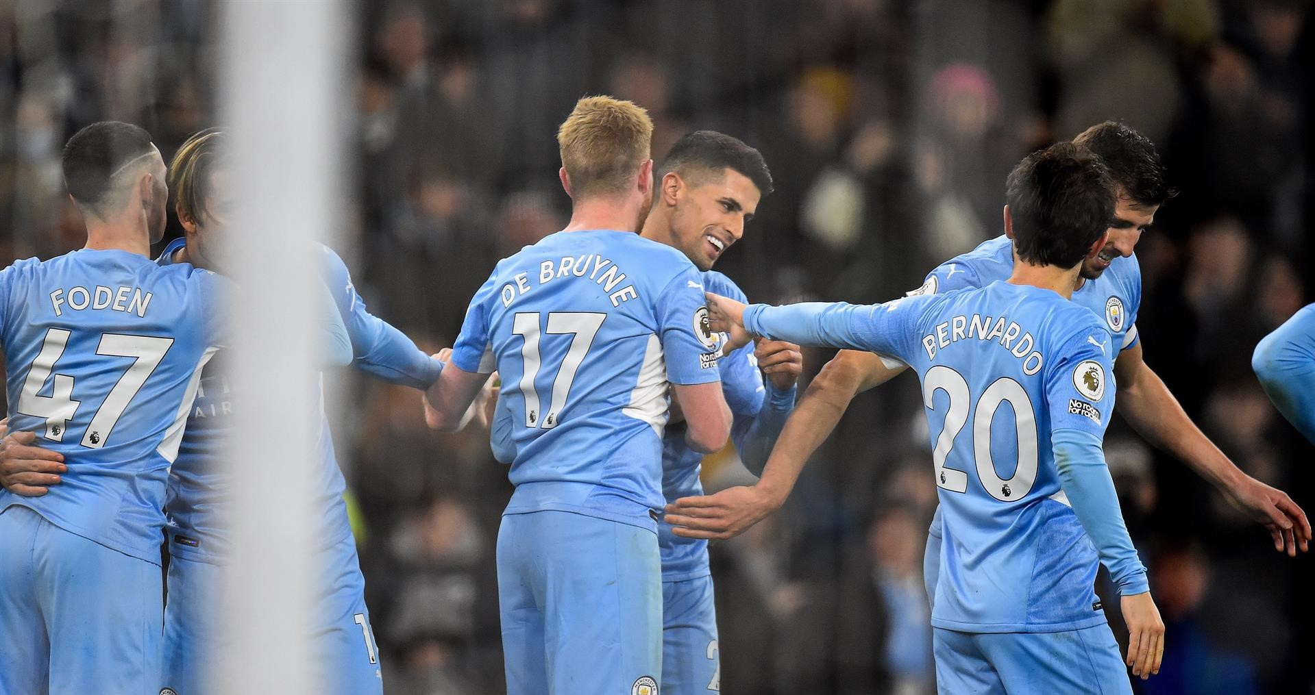 Manchester City derrotó a Brentford y afirmó su liderato en la Premier League