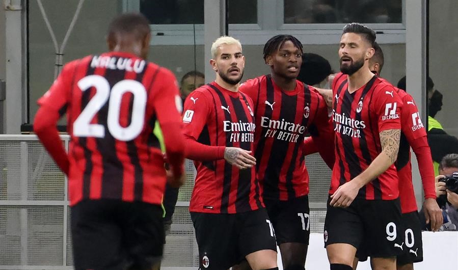 AC Milan arrolló a Lazio de la mano de Olivier Giroud y alcanzó semifinales en Copa Italia