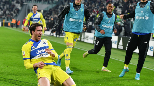 Juventus se metió en semifinales de Copa Italia gracias a un autogol en los minutos finales