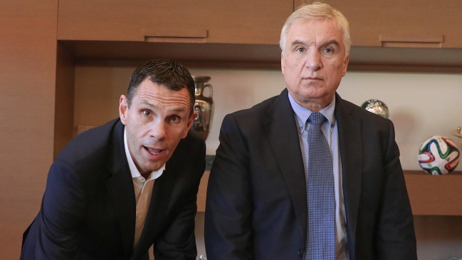 Gustavo Poyet fue oficializado como entrenador de la selección griega