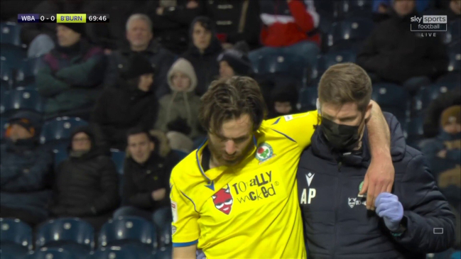 ¡Alarmas en La Roja! Ben Brereton Díaz salió lesionado en duelo de Blackburn Rovers