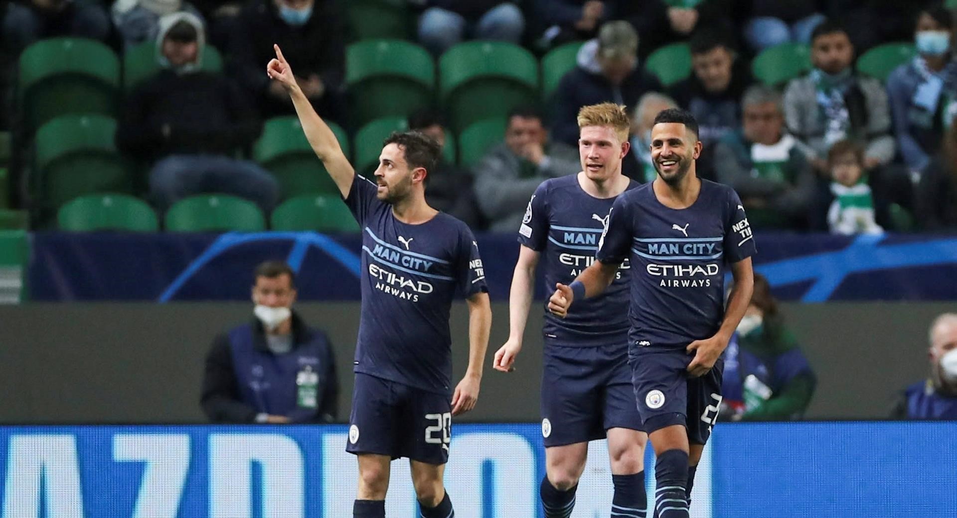 Bernardo Silva y Raheem Sterling anotaron golazos en la paliza de Man. City a Sporting de Lisboa