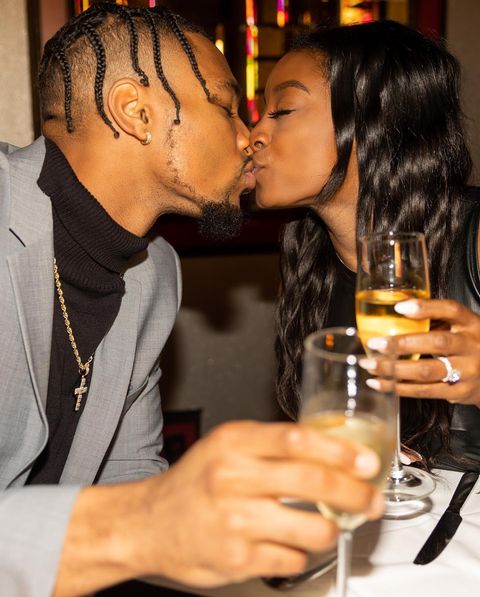 Simone Biles se comprometió para matrimonio con el jugador de la NFL Jonathan Owens