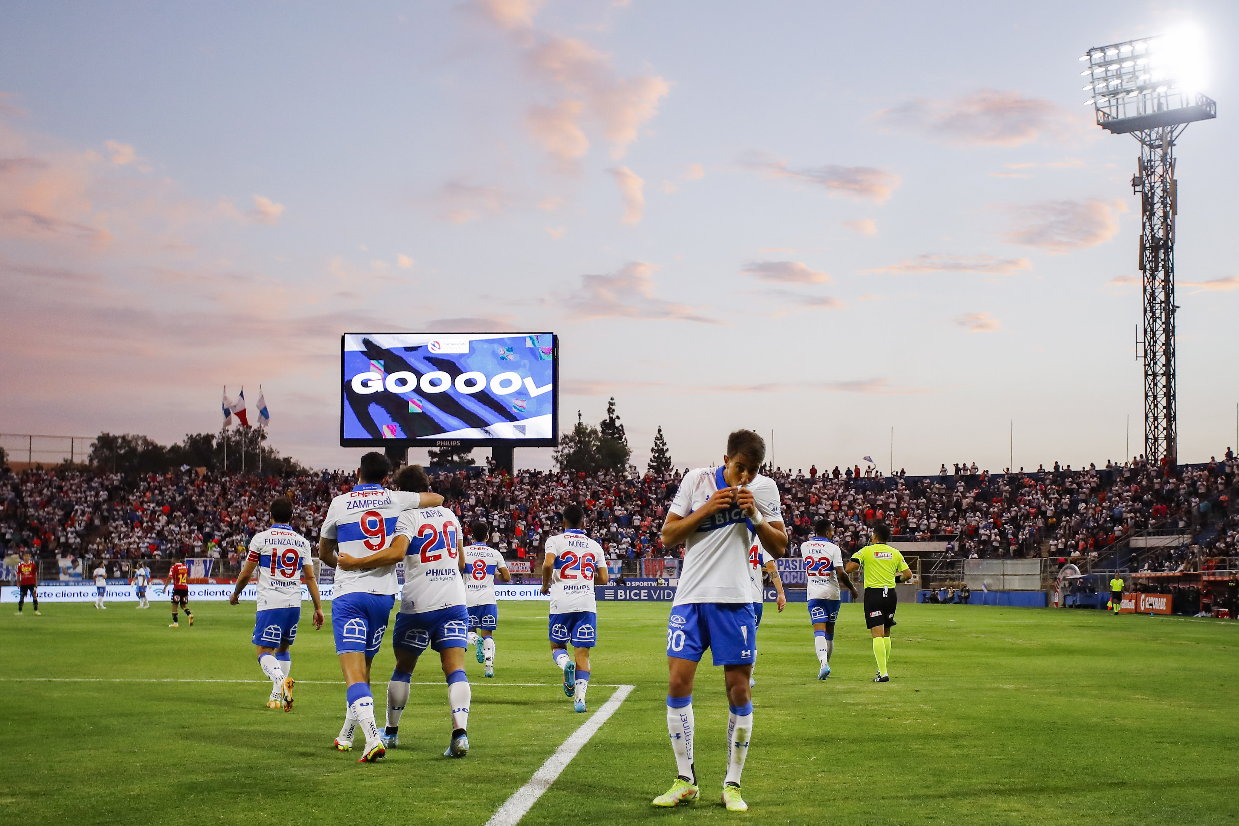 “La Franja”: Universidad Católica se prepara para el duelo de punteros ante Curicó Unido