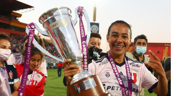 La ex Universidad de Chile Yael Oviedo anunció su retiro del fútbol con emotivo mensaje