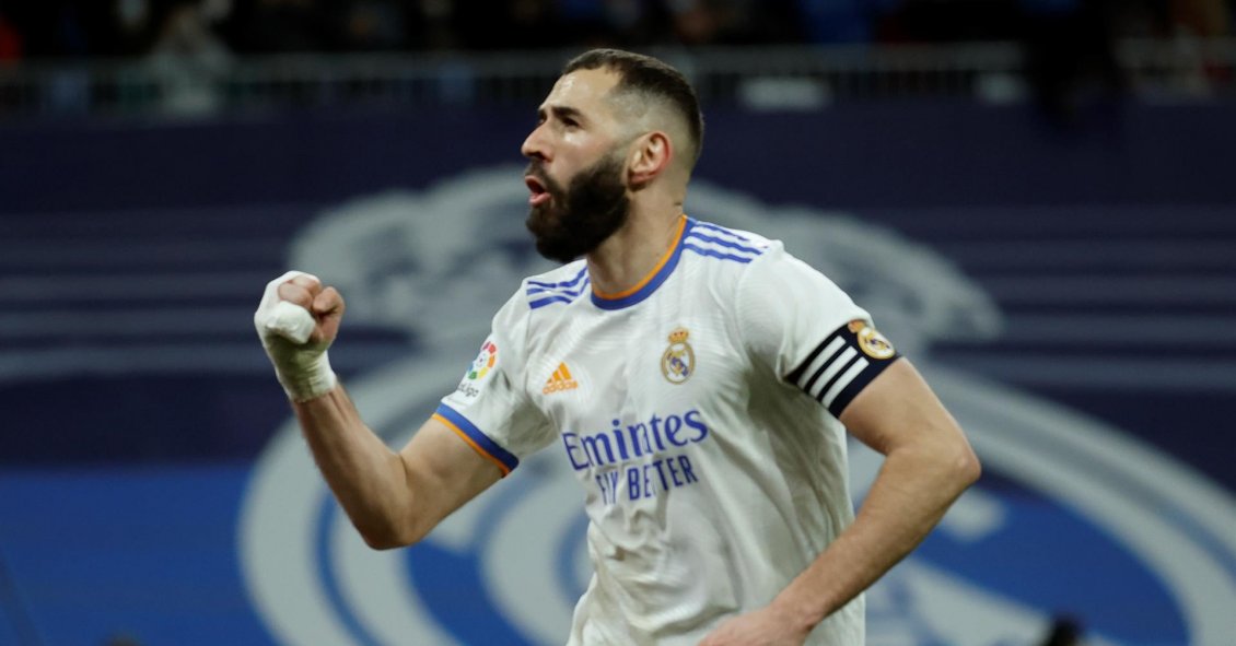 Benzema y Asencio fueron figuras de un Real Madrid que afirmó su liderato a costa de Alavés