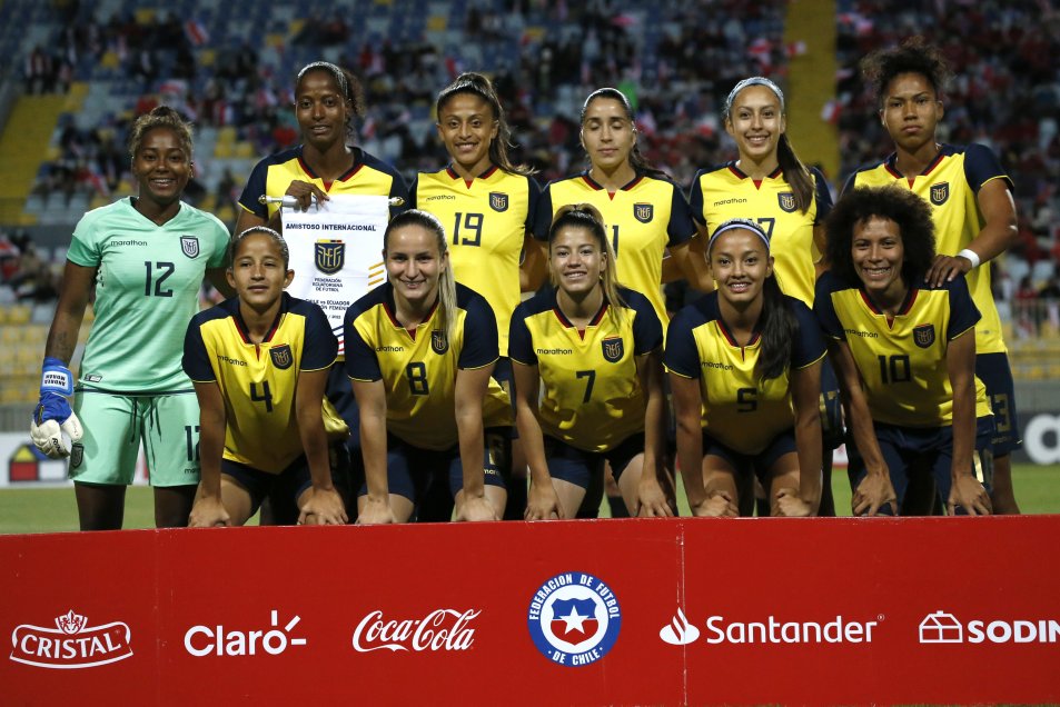 Yanara Aedo, Yenny Acuña y Francisca Lara construyeron la victoria de Chile sobre Ecuador