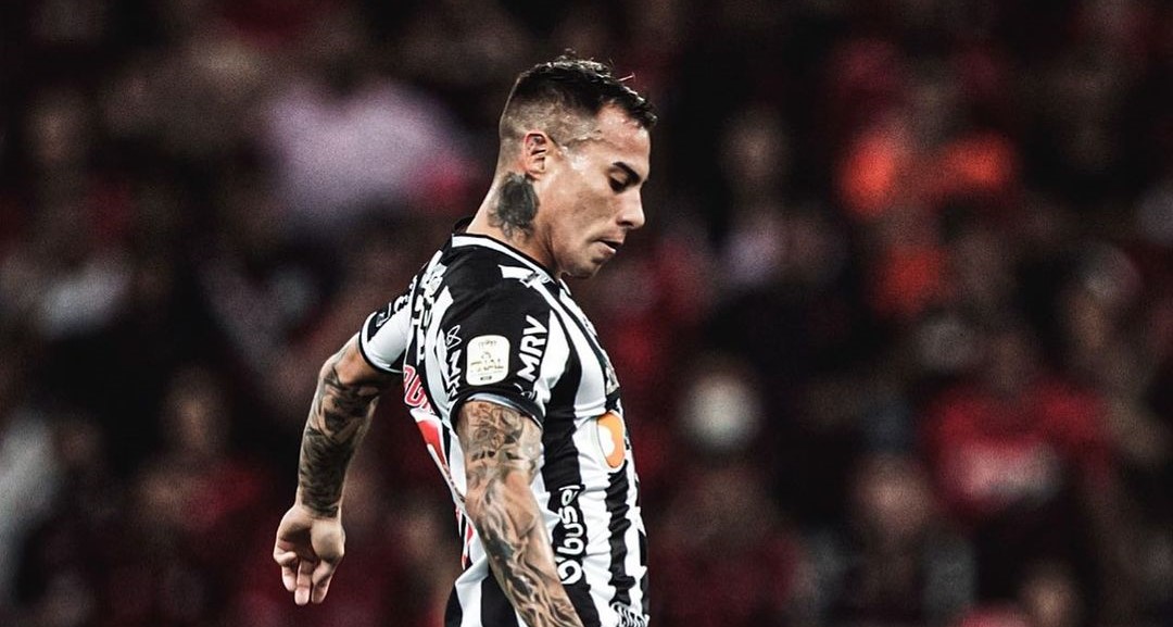 Eduardo Vargas asistió a Hulk en un golazo de Atlético Mineiro ante Flamengo en la Supercopa de Brasil