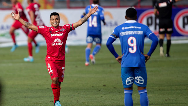 U. de Chile sufrió su primera derrota en el torneo al caer en intenso duelo ante Ñublense