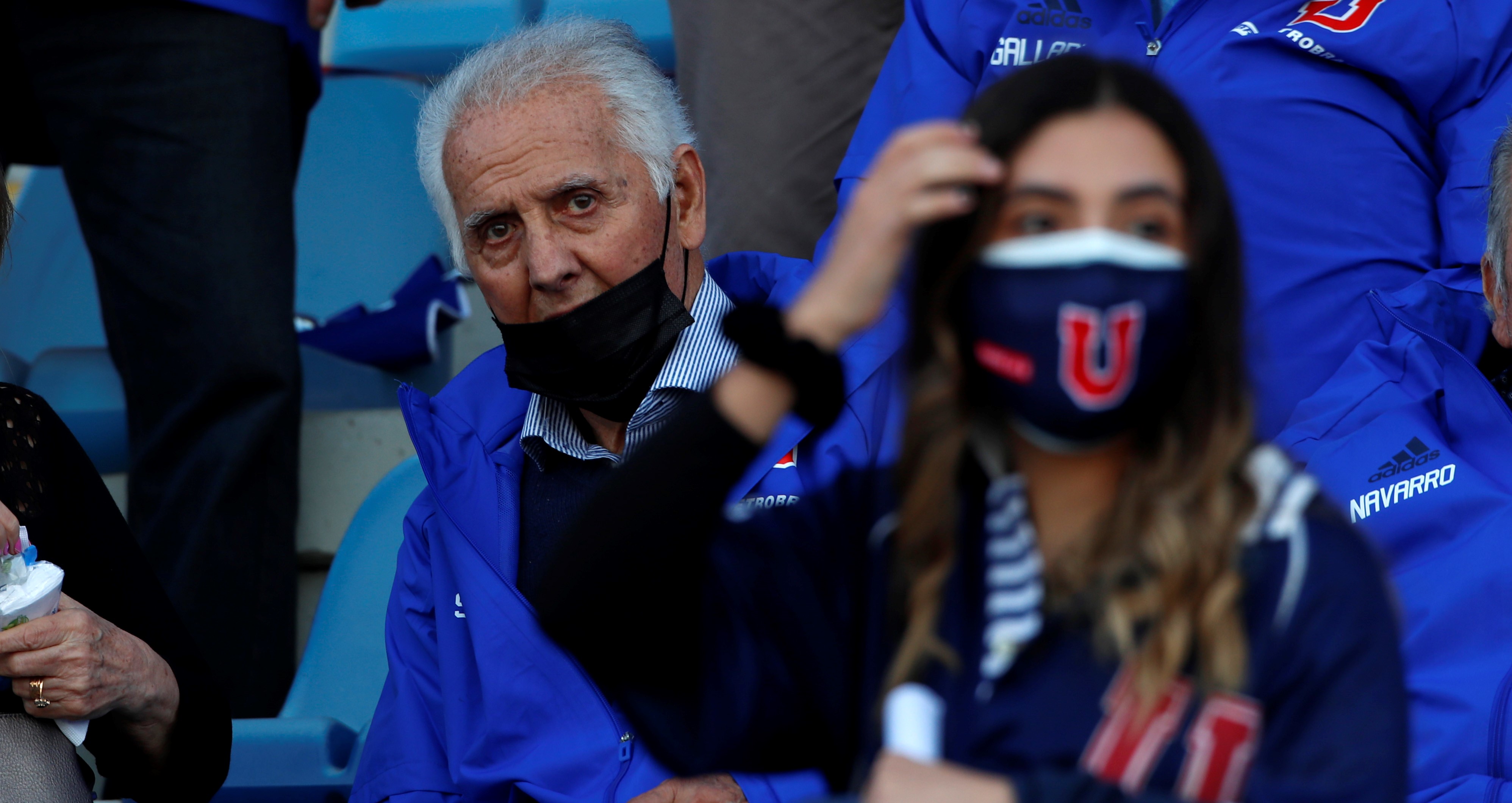 Leonel Sánchez está grave en el Hospital Clínico de la Universidad de Chile