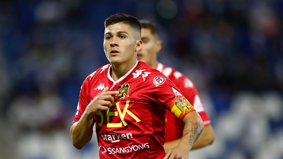 Unión Española desmintió negociaciones con Fortaleza por Felipe Méndez