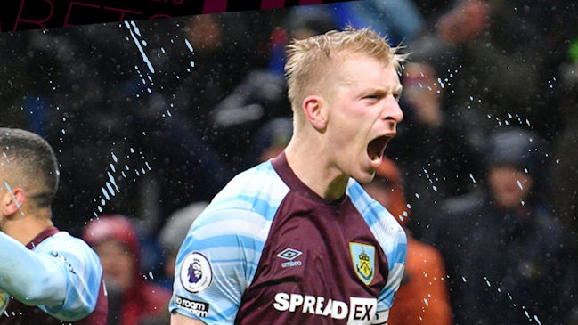 Ben Mee le dio oxígeno a Burnley al anotar el gol del triunfo sobre Tottenham en Premier League