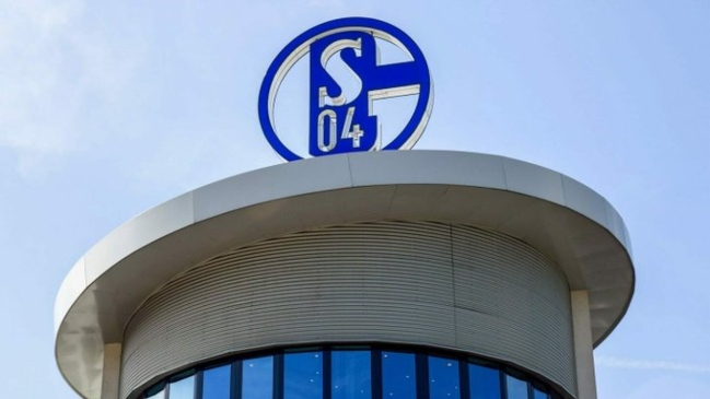 Schalke 04 anunció que sacará de su camiseta a patrocinador ruso