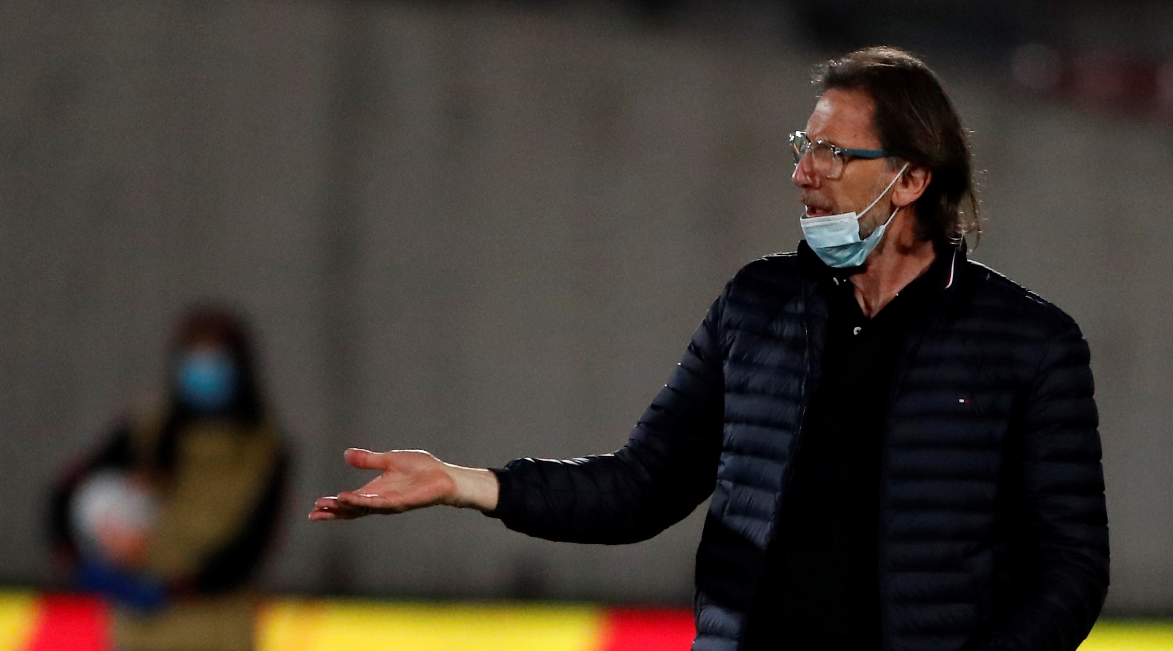 En Perú aseguraron que Federación chilena hizo millonaria oferta a Ricardo Gareca