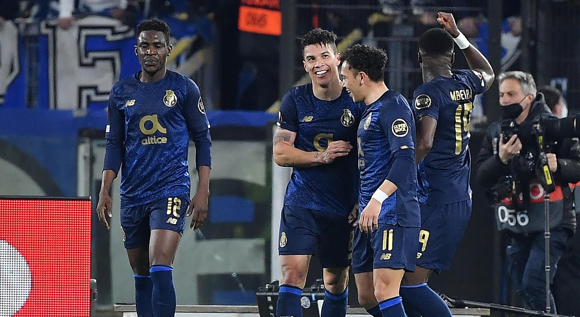 Mateus Uribe anotó un golazo a Lazio en la clasificación de Porto a octavos de la Europa League