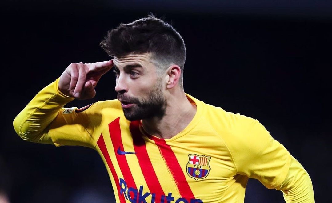 De Jong, Piqué y Aubameyang marcaron golazos en triunfo de Barcelona sobre Napoli