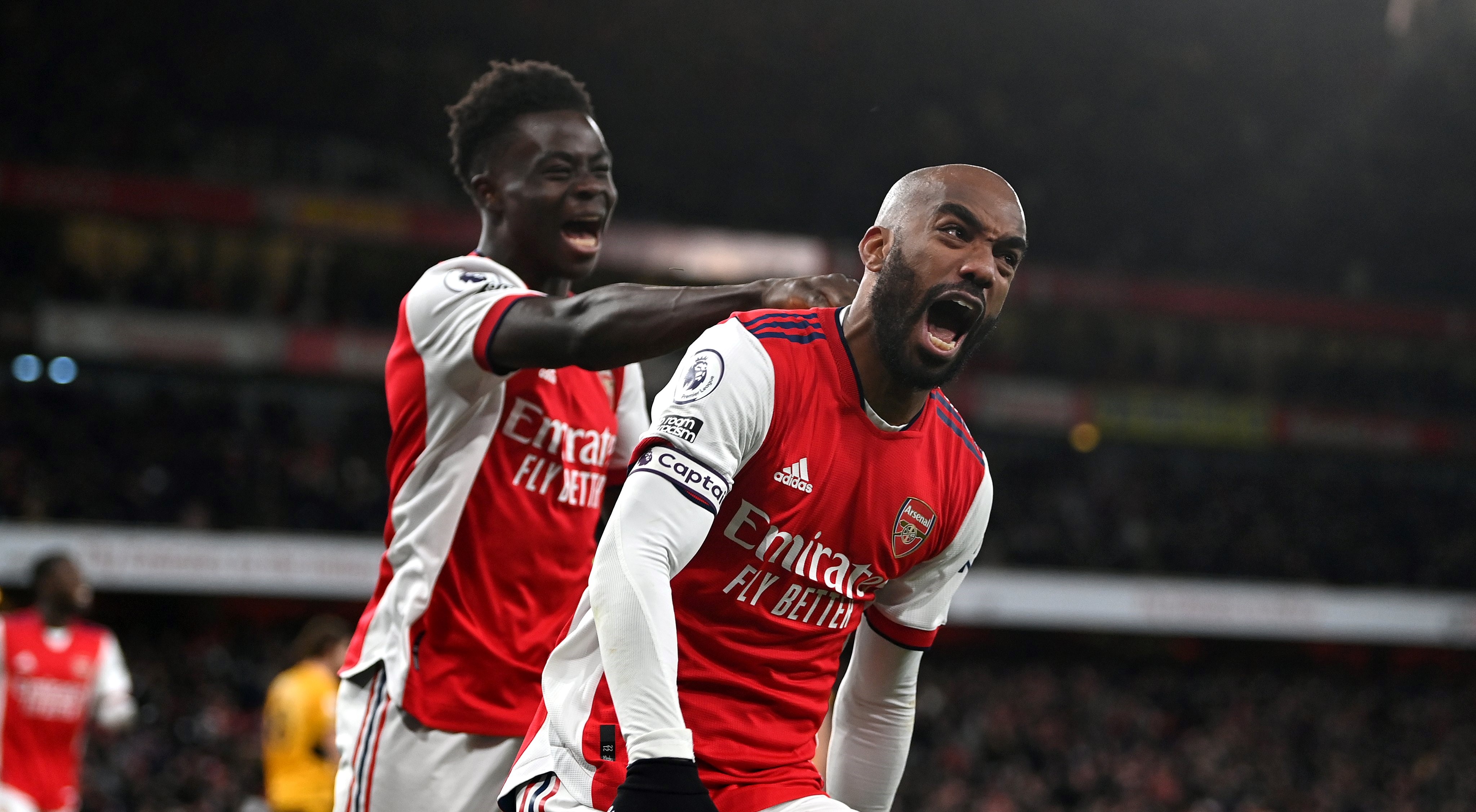 Alexandre Lacazette anotó en el último minuto en la agónica victoria de Arsenal sobre Wolves