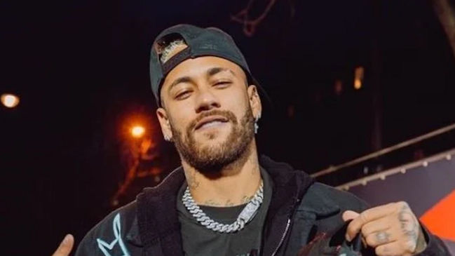 Neymar estrenará zapatos con diseño inspirado en la nueva película de Batman