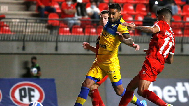 Everton frustró a Unión La Calera con empate en un entretenido duelo en el “Nicolás Chahuán”