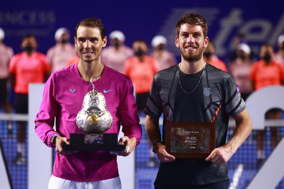 “Rafa” Nadal celebró una nueva corona tras llevarse la final del ATP 500 de Acapulco