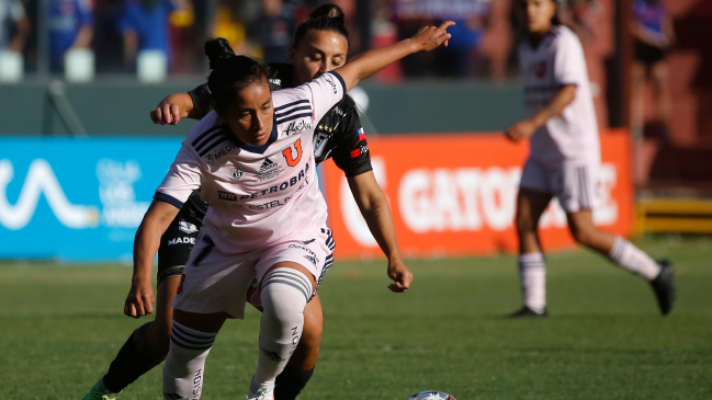 Rebeca Fernández, delantera de la U: Queremos defender nuestro título y ganar la Copa Libertadores