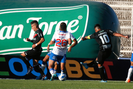 El inoxidable Luis Jiménez dio vuelta el marcador para Palestino frente a la UC