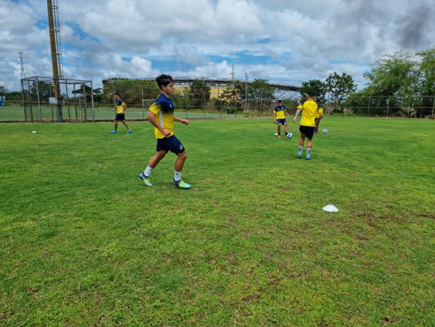 Everton completó su primer entrenamiento en Venezuela pensando en la Libertadores