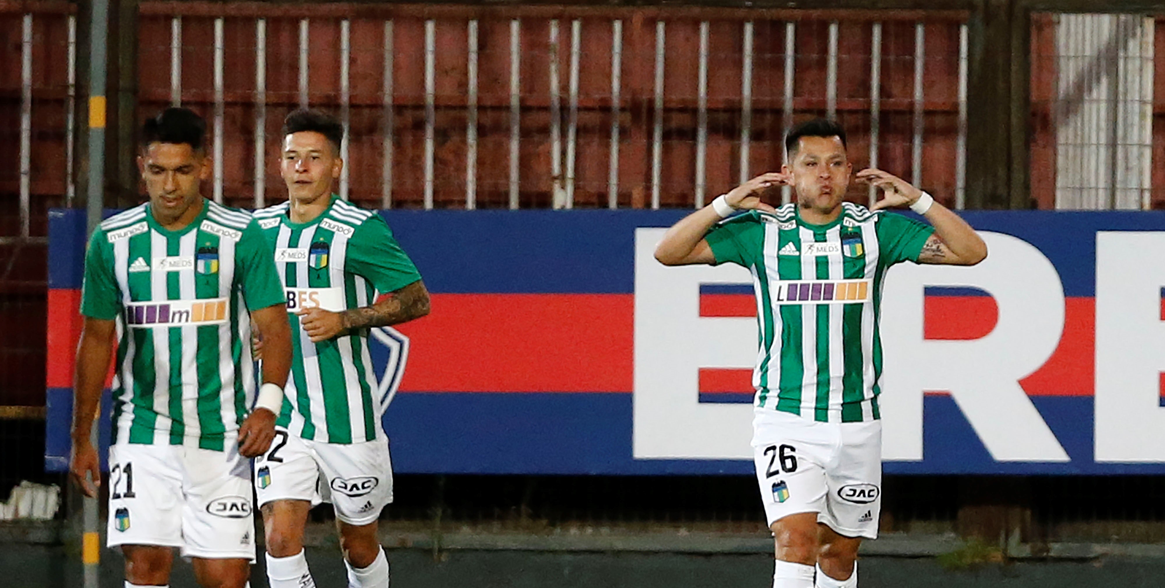 OHiggins golpeó de entrada a la U con gol de Carlos Muñoz