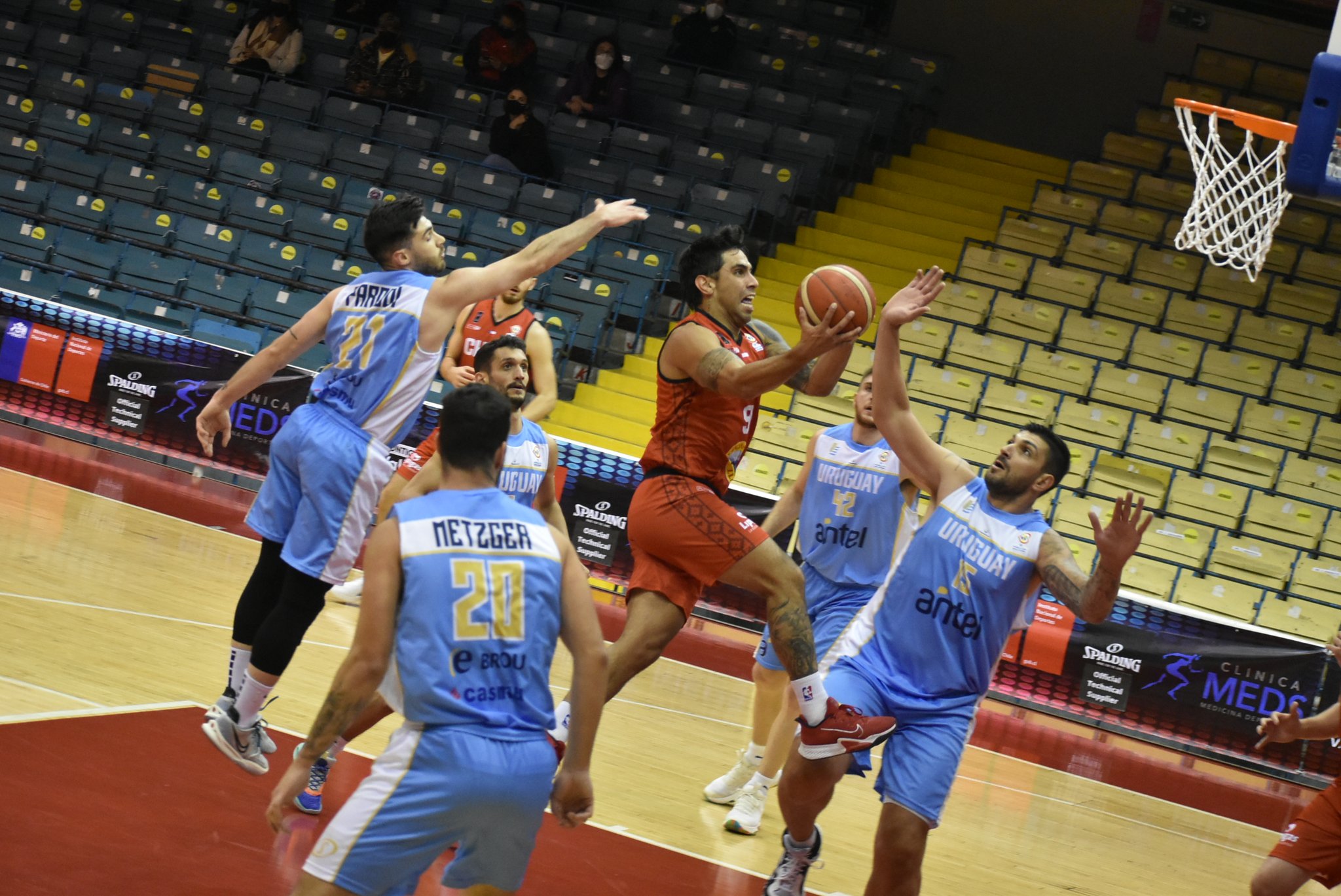 Chile dio la pelea pero sucumbió ante Uruguay en las Clasificatorias al Mundial