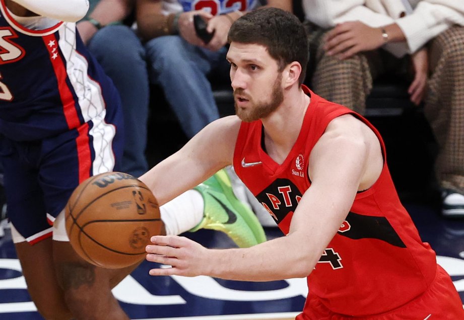 Toronto Raptors venció a Brooklyn Nets en duelo clave por llegar a play-offs