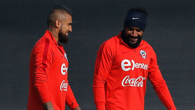 Beausejour: Dentro de los grandes referentes de la Roja tengo una debilidad por Arturo Vidal