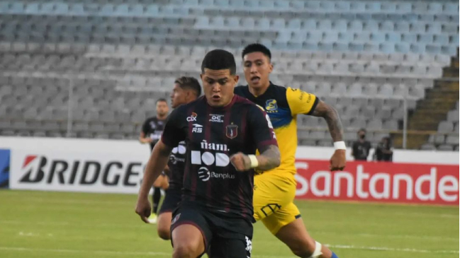 Everton avanzó en la Copa Libertadores tras batallar en su visita a Monagas