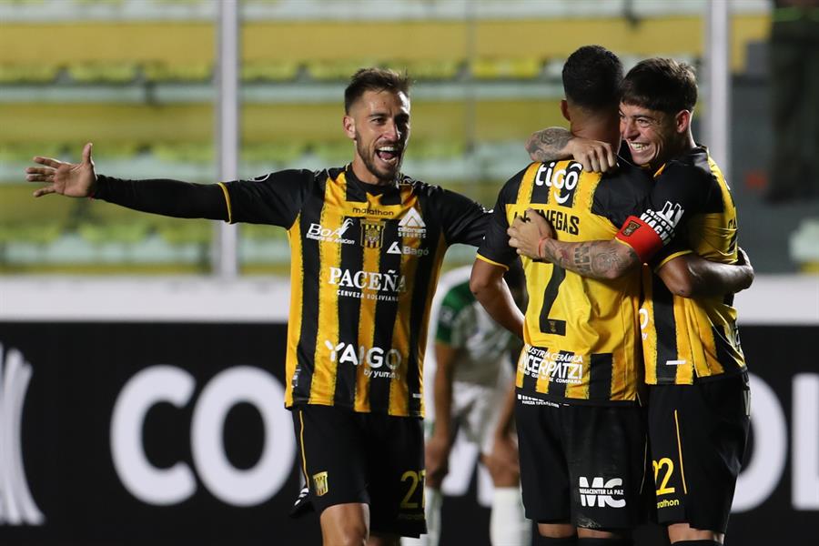 The Strongest revirtió la serie ante Plaza Colonia y avanzó en la Copa Libertadores