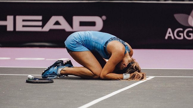 Ucraniana Yastremska remontó dos puntos de partido y ganó cuatro días después de huir de su país