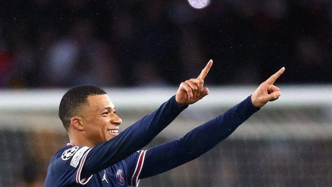 PSG negó millonaria oferta a Mbappé y aseguró que renovación no depende del dinero