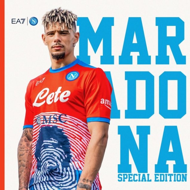 Napoli presentó nueva camiseta tributo a Maradona