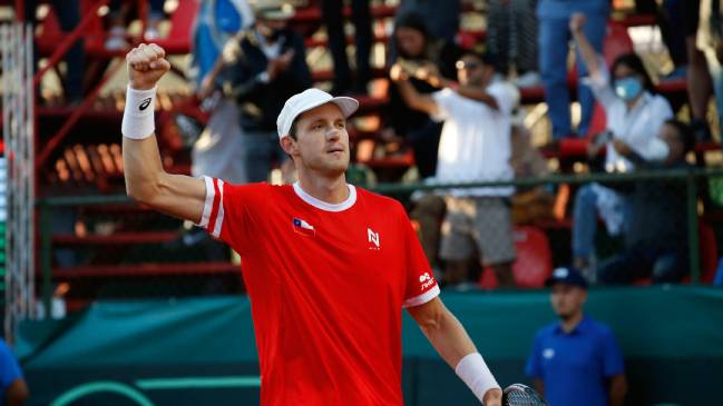 Nicolás Jarry estiró la ventaja de Chile sobre Eslovenia tras aguerrido triunfo sobre Blaz Rola