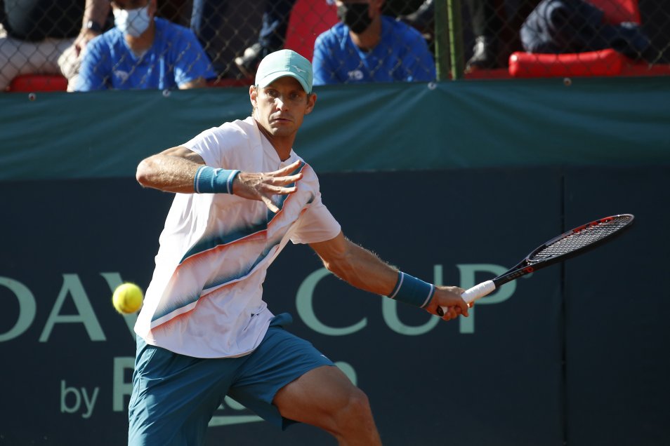 Nicolás Jarry venció a Rola y encaminó la serie de Copa Davis para Chile
