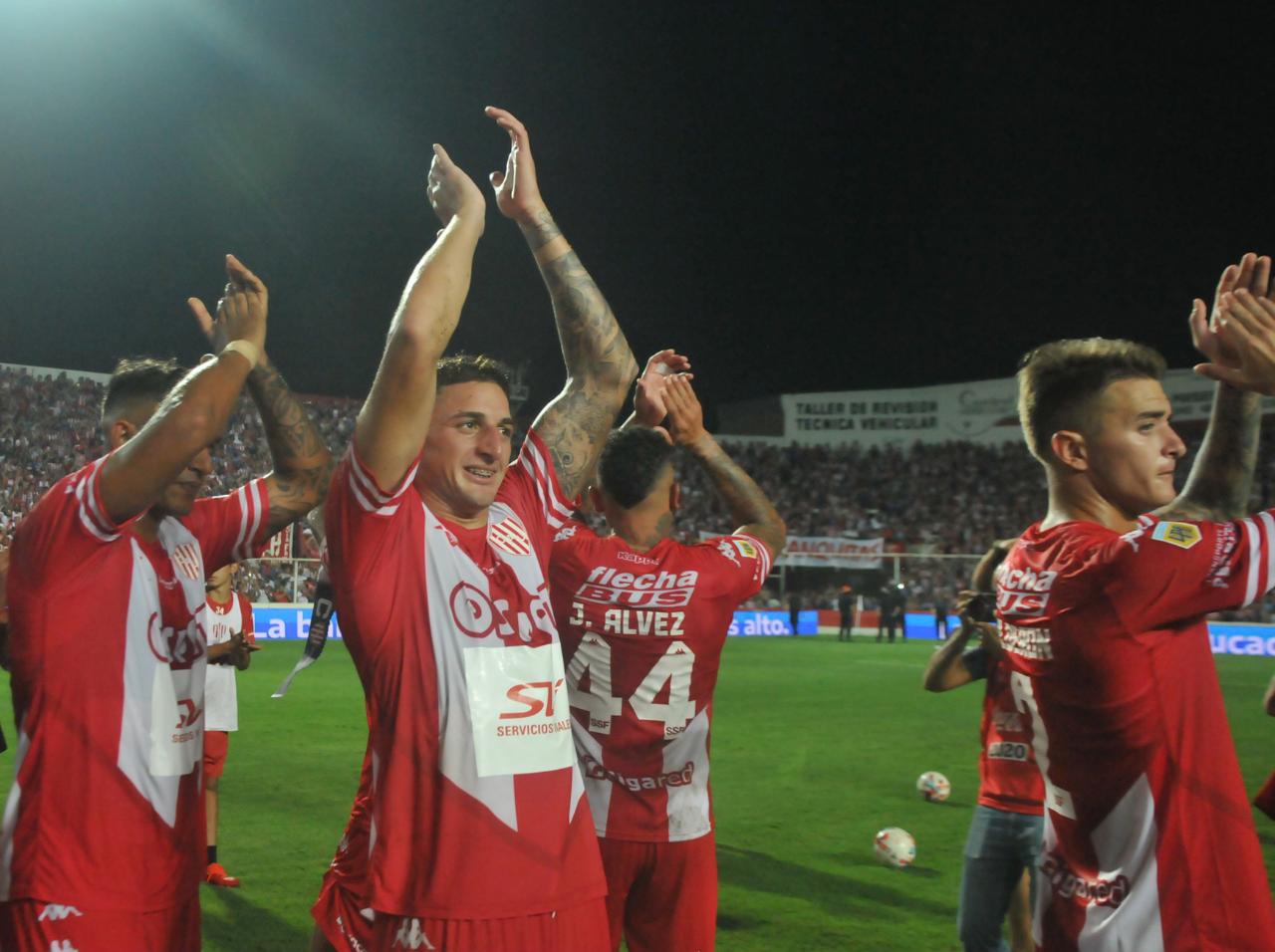 Unión Santa Fe derrotó a Platense y quedó puntero en la liga argentina