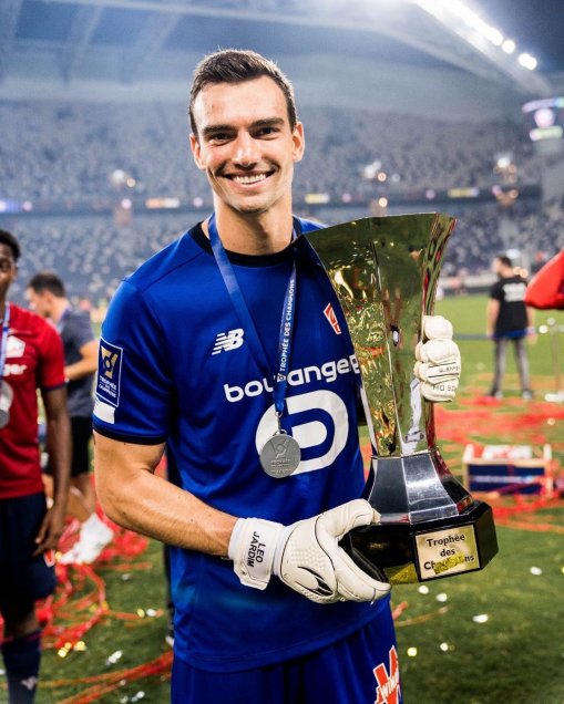 Guillermo Maripán integra equipo de sudamericanos con mejor rendimiento en Europa en febrero