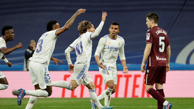Real Madrid barrió con la Real Sociedad y sigue disparado en la cima de la liga española