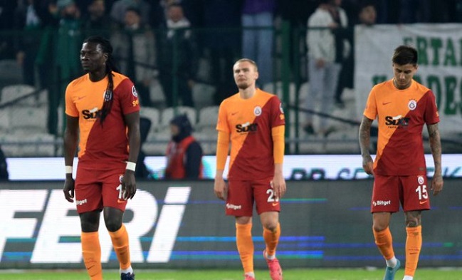 Erick Pulgar fue titular en tropiezo de Galatasaray ante Konyaspor en Turquía