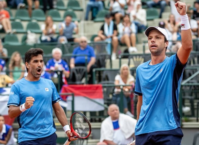 Argentina barrió a República Checa para regresar a la fase final de Copa Davis